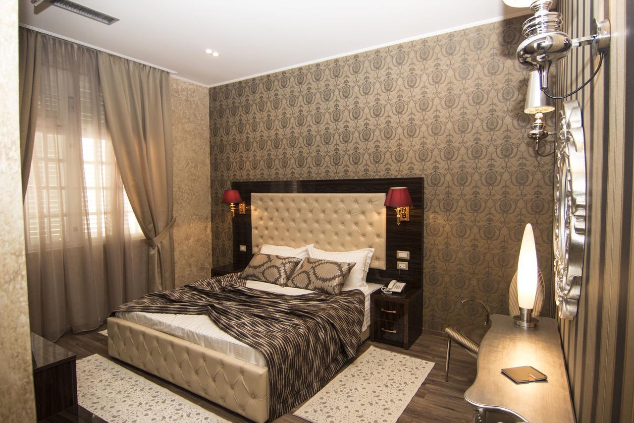 Hotel Boutique Restaurant Gloria Tirana Exterior photo